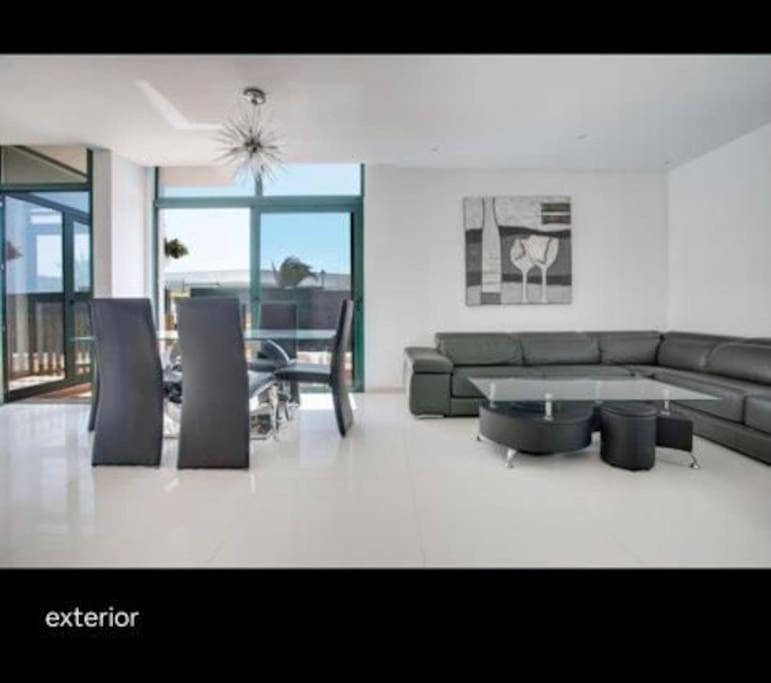 Spacious Private Villa & Private Heated Pool - Villa Sunshine Costa Teguise Extérieur photo