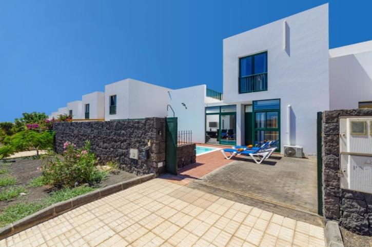 Spacious Private Villa & Private Heated Pool - Villa Sunshine Costa Teguise Extérieur photo