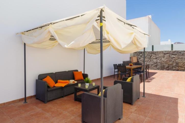 Spacious Private Villa & Private Heated Pool - Villa Sunshine Costa Teguise Extérieur photo