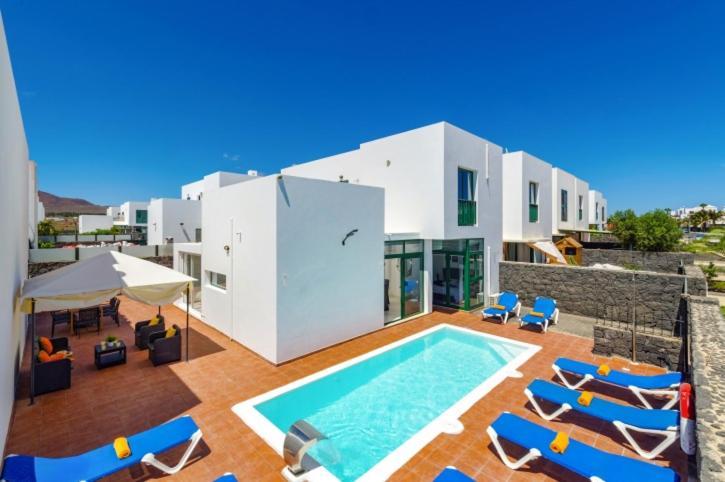 Spacious Private Villa & Private Heated Pool - Villa Sunshine Costa Teguise Extérieur photo