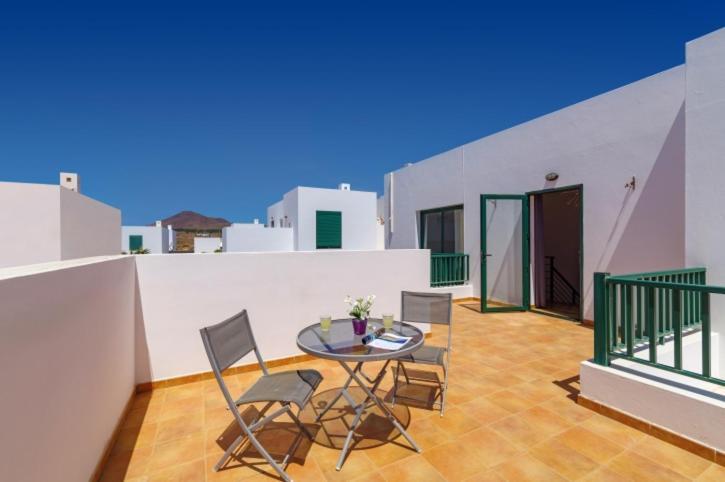 Spacious Private Villa & Private Heated Pool - Villa Sunshine Costa Teguise Extérieur photo