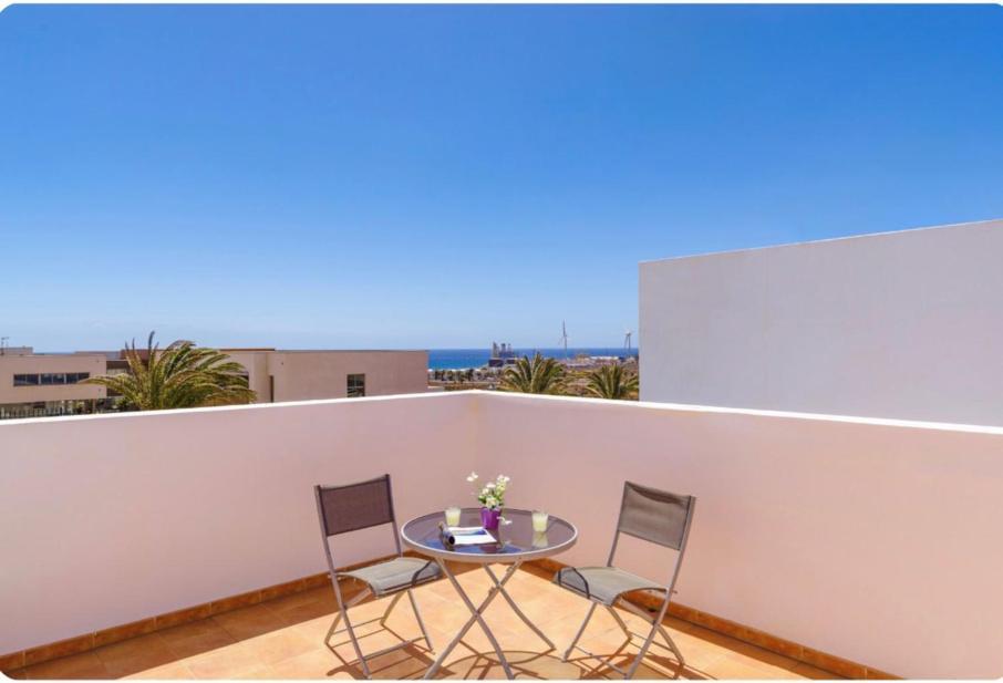 Spacious Private Villa & Private Heated Pool - Villa Sunshine Costa Teguise Extérieur photo